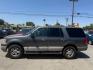 2003 Ford Expedition XLT Popular 5.4L 2WD (1FMFU15L13L) with an 5.4L V8 SOHC 16V engine, 4-Speed Automatic Overdrive transmission, located at 44356 Date Ave., Lancaster, CA, 93534, (661) 945-6555, 34.688919, -118.139374 - Photo#3
