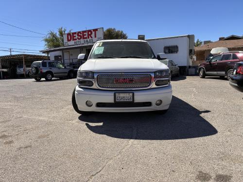 2001 GMC Yukon Denali Base