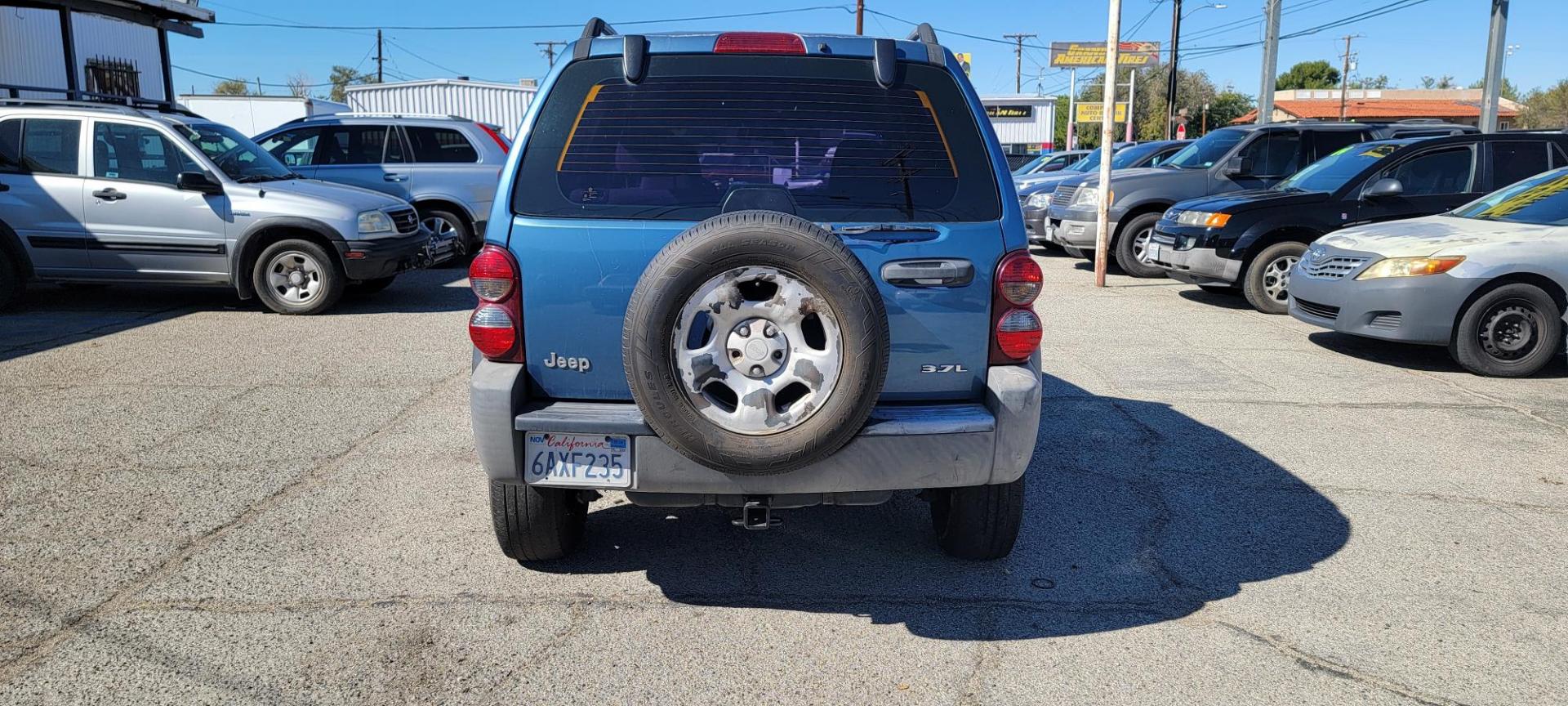 2006 Jeep Liberty Sport 2WD (1J4GK48K76W) with an 3.7L V6 SOHC 12V engine, AUTO transmission, located at 44356 Date Ave., Lancaster, CA, 93534, (661) 945-6555, 34.688919, -118.139374 - Photo#3