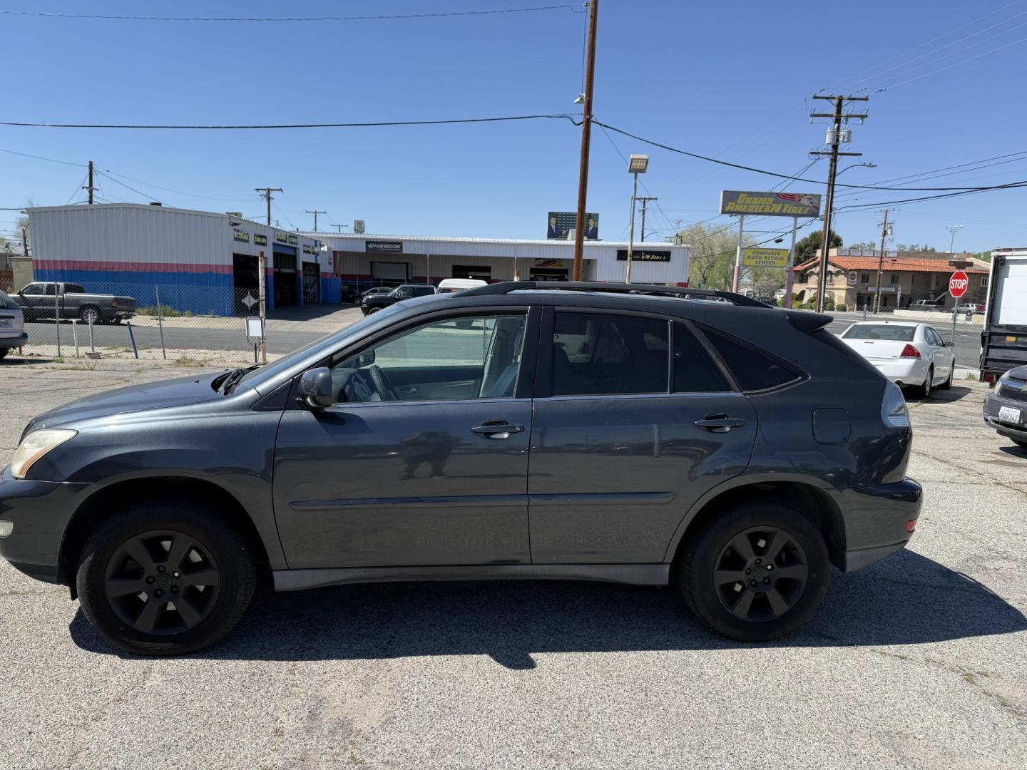 2005 Lexus RX 330 AWD (2T2HA31UX5C) with an 3.3L V6 DOHC 24V engine, 5-Speed Automatic Overdrive transmission, located at 44356 Date Ave., Lancaster, CA, 93534, (661) 945-6555, 34.688919, -118.139374 - Photo#1