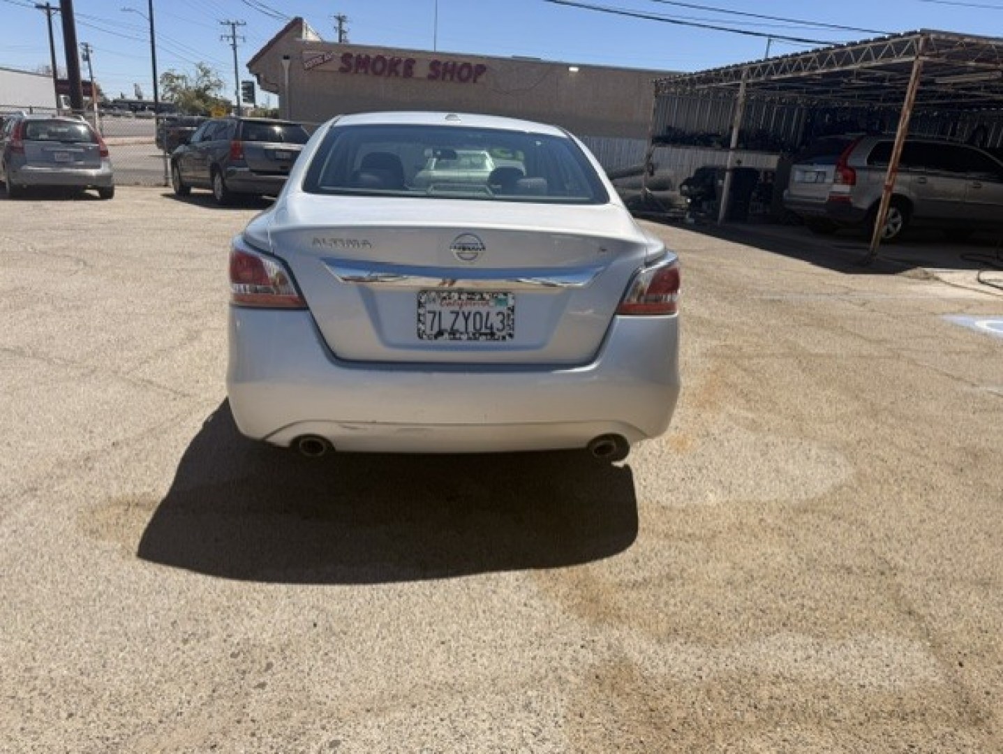 2015 Nissan Altima 2.5 S (1N4AL3AP3FN) with an 2.5L L4 DOHC 16V engine, CVT transmission, located at 44356 Date Ave., Lancaster, CA, 93534, (661) 945-6555, 34.688919, -118.139374- Photo#3